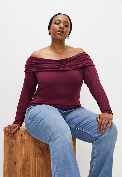 edit Plus - Off the shoulder tee - berry