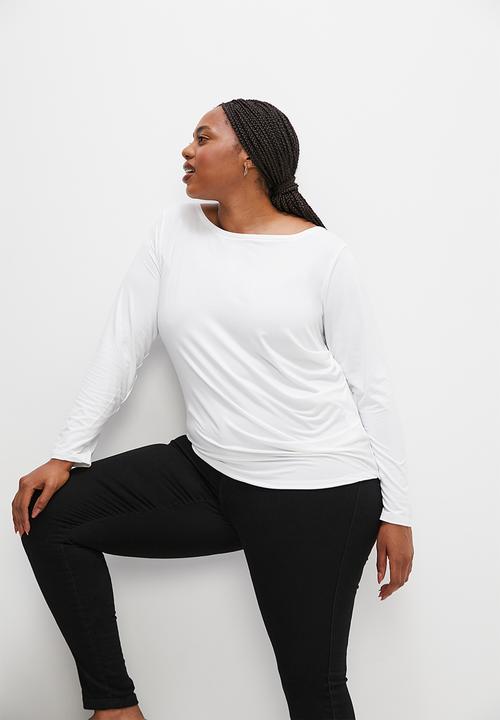 edit Plus - Slant sleeve side gather tee - ecru