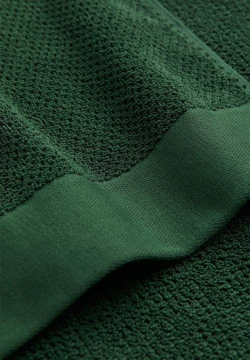 H&M - Cotton terry bath sheet - green