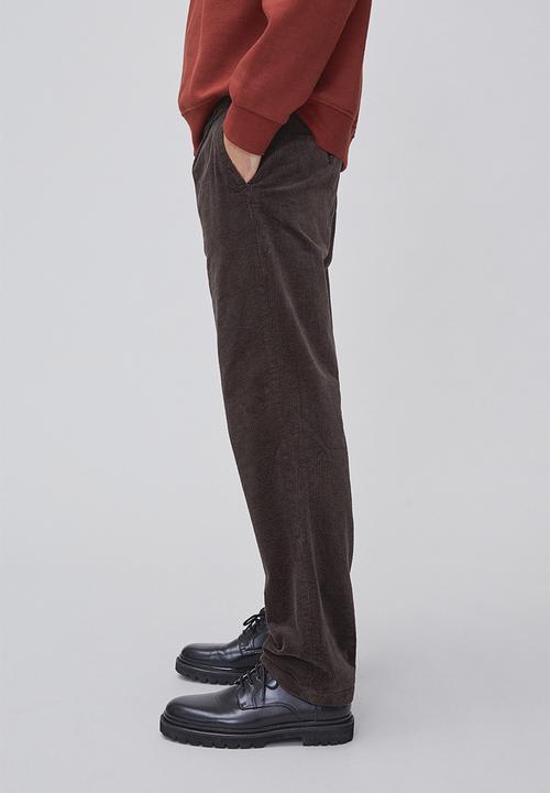 H&M - Regular fit corduroy trousers - dark brown