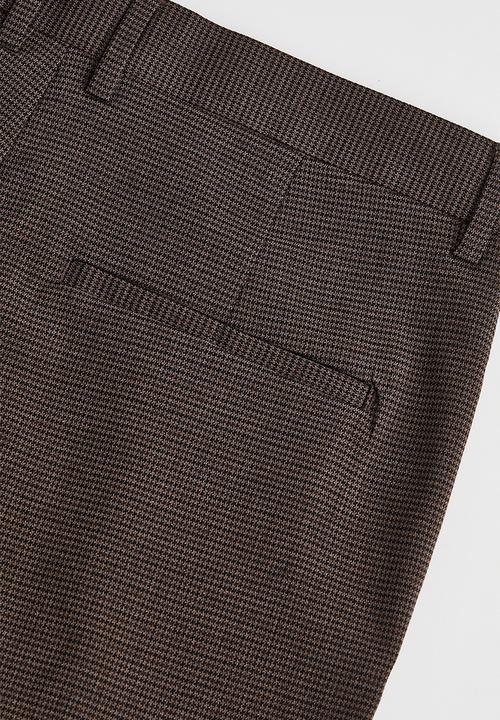 H&M - Regular fit crease-leg trousers - dark brown/checked