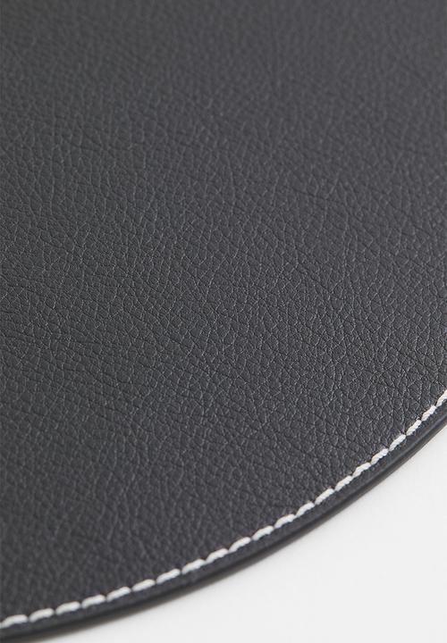 H&M - Imitation leather table mat - black