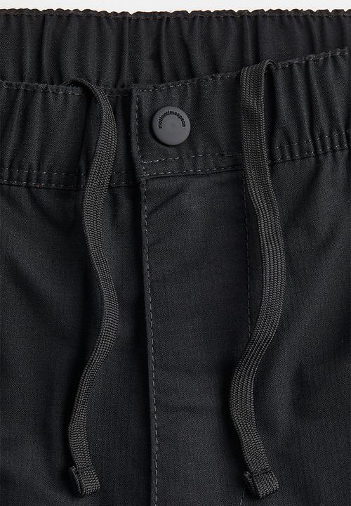 H&M - Regular fit ripstop cargo trousers - black