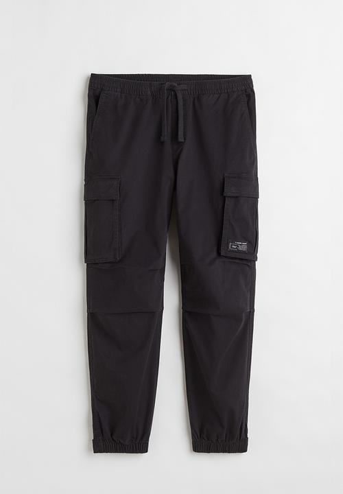 H&M - Relaxed fit cotton cargo joggers - black