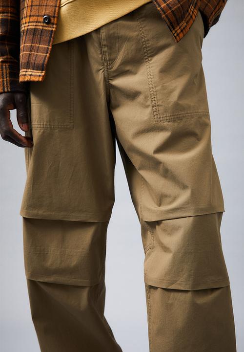 H&M - Relaxed fit belted trousers - dark khaki green
