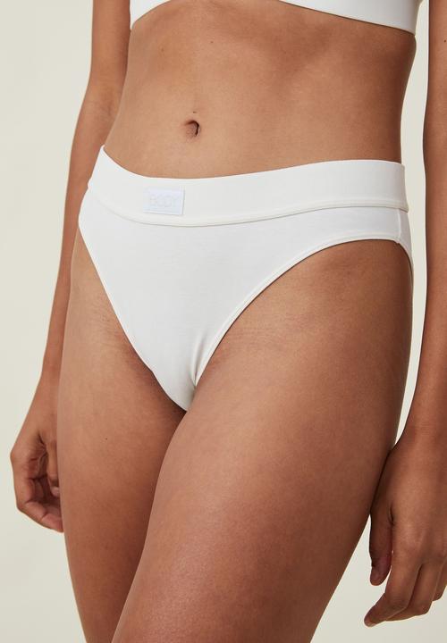 Cotton On - Organic cotton branded bikini - whisper white
