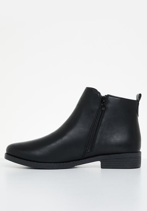 edit - Malibu ankle boot - black