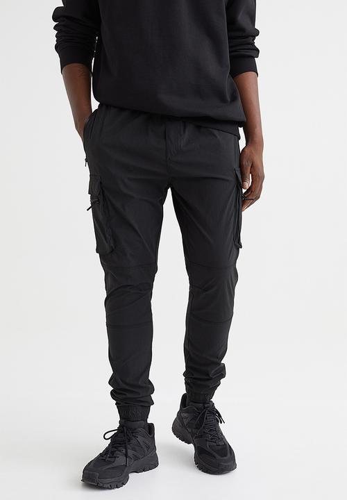 H&M - Skinny fit nylon cargo joggers - black
