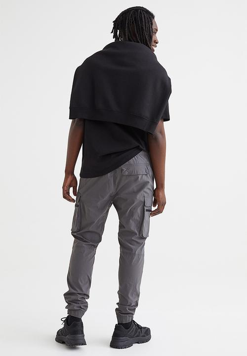 H&M - Skinny fit nylon cargo joggers - dark grey
