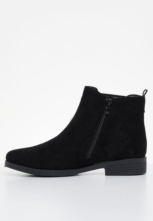edit - Rabia chelsea boot - black