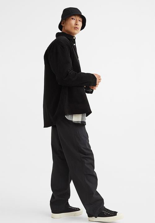 H&M - Relaxed fit corduroy shirt - black