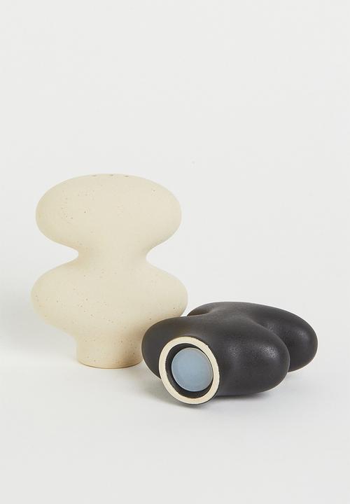 H&M - Earthenware salt and pepper set - beige/grey