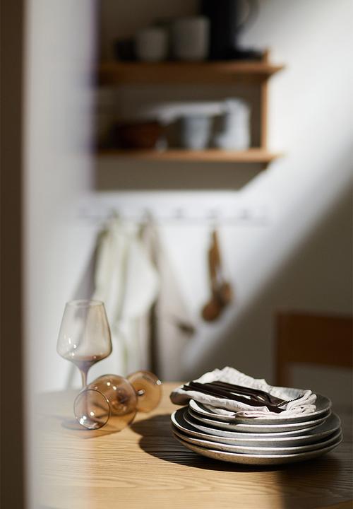 H&M - Stoneware plate - light grey