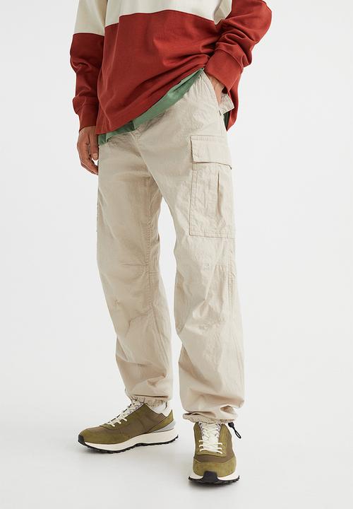 H&M - Regular fit ripstop cargo trousers - light beige