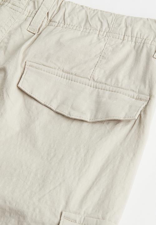 H&M - Regular fit ripstop cargo trousers - light beige