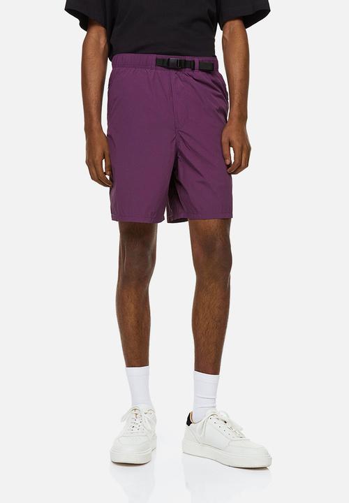 H&M - Relaxed fit belted nylon shorts - dark purple