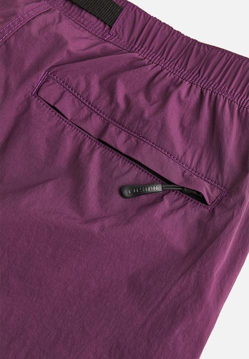 H&M - Relaxed fit belted nylon shorts - dark purple