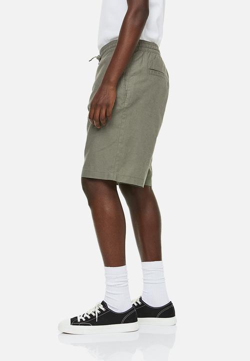H&M - Loose fit linen-blend shorts - khaki green