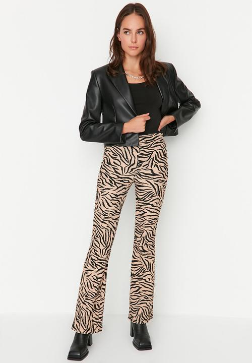 Trendyol - Printed straight trousers - camel
