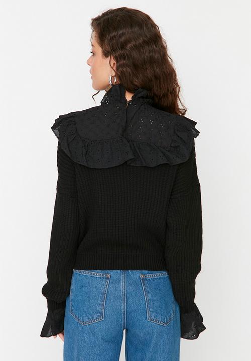 Trendyol - Ruffle detailed knit sweater - black
