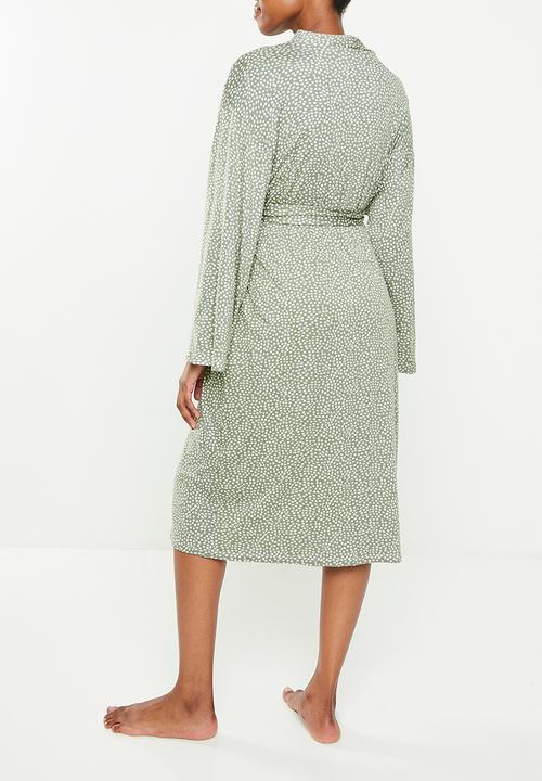 Superbalist - Maternity recovery sleep robe - sage spot