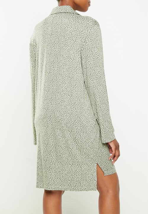 Superbalist - Maternity recovery sleep shirt - sage spot print