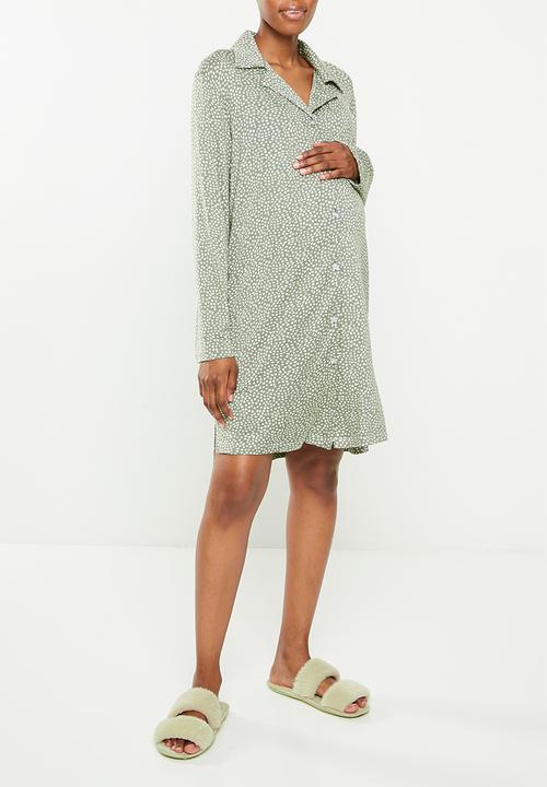 Superbalist - Maternity recovery sleep shirt - sage spot print