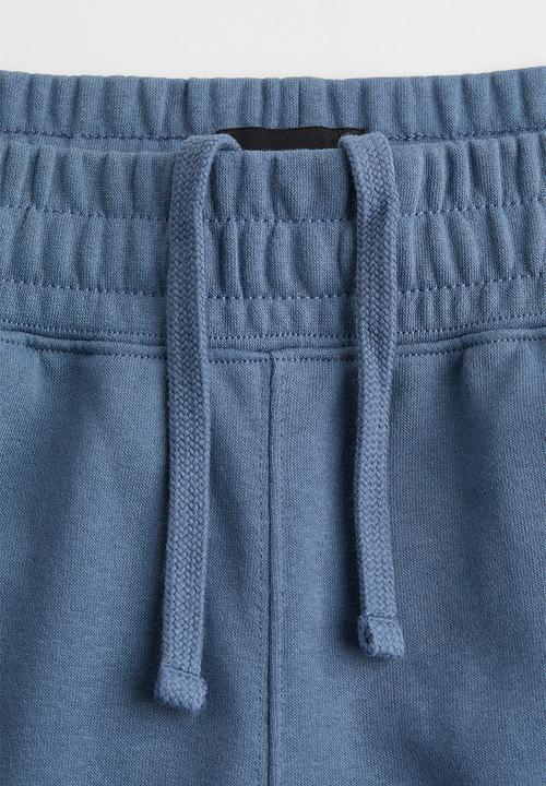 H&M - Relaxed fit sweatshirt shorts - pigeon blue/new beginnings