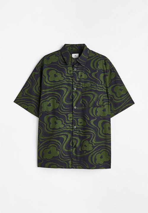 H&M - Relaxed fit short-sleeved shirt - dark blue/floral