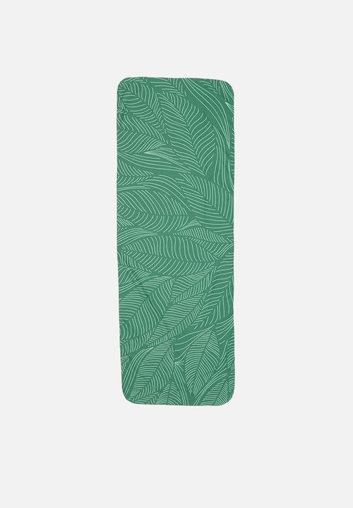 Bobums - Non slip yoga towel - feather leaf