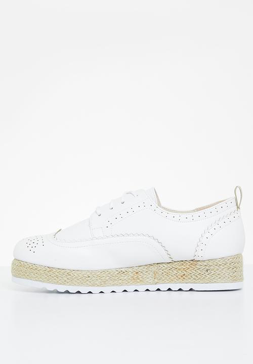Superbalist - Ava brogue - white