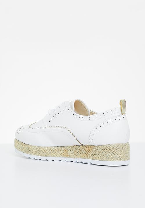 Superbalist - Ava brogue - white