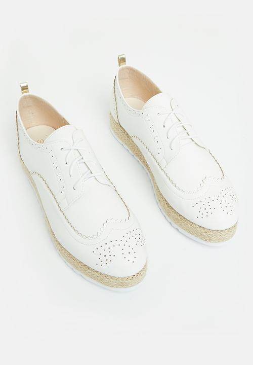 Superbalist - Ava brogue - white