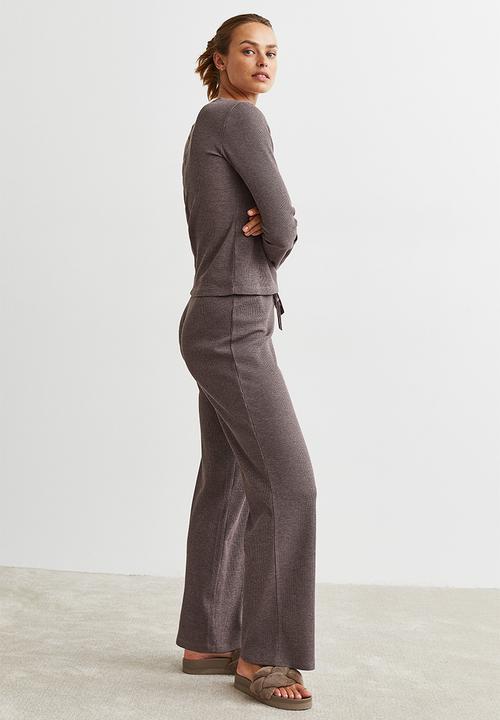 H&M - Waffled pyjamas - brown marl