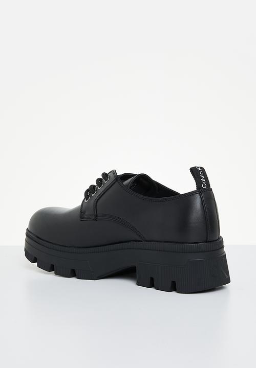 Calvin Klein - Chunky combat derby wn - black