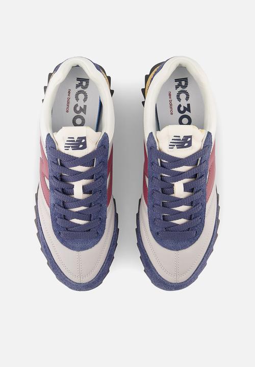 New Balance  - RC30