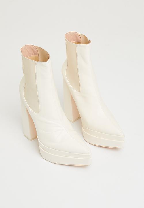 Public Desire - Cady ankle boot - ecru
