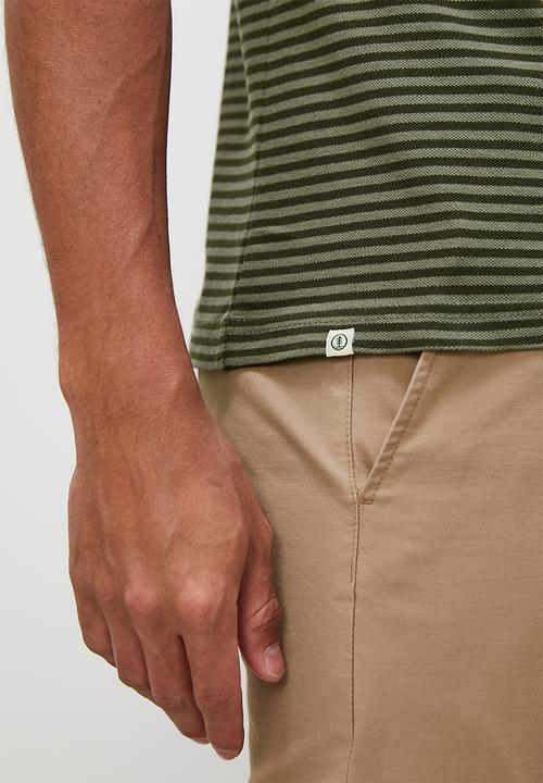 Lark & Crosse - Regular fit pique striped golfer - green