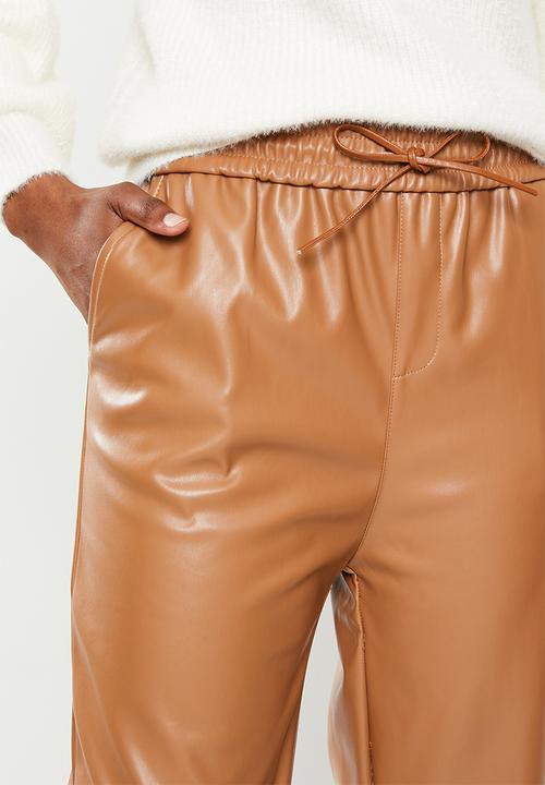 dailyfriday - Pu jogger - tan