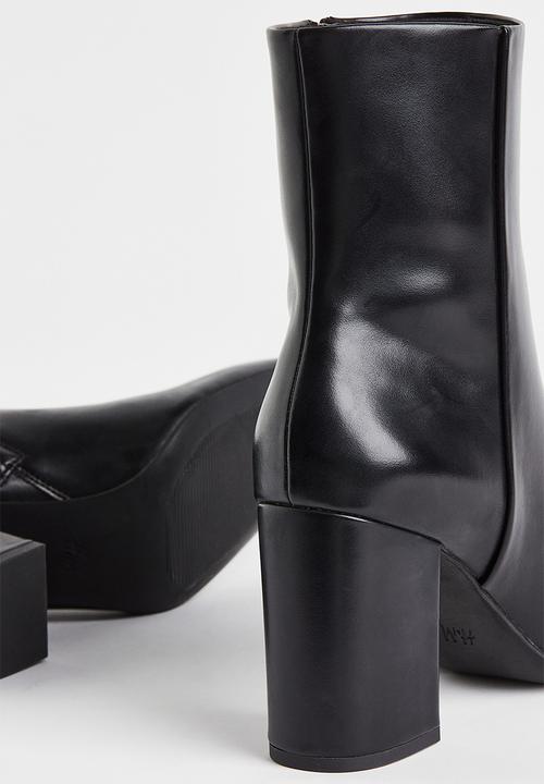 H&M - Heeled boots - black 