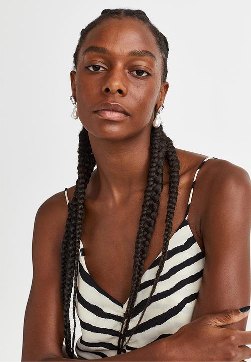 H&M - Flounce-hem crêpe dress - cream/zebra-print