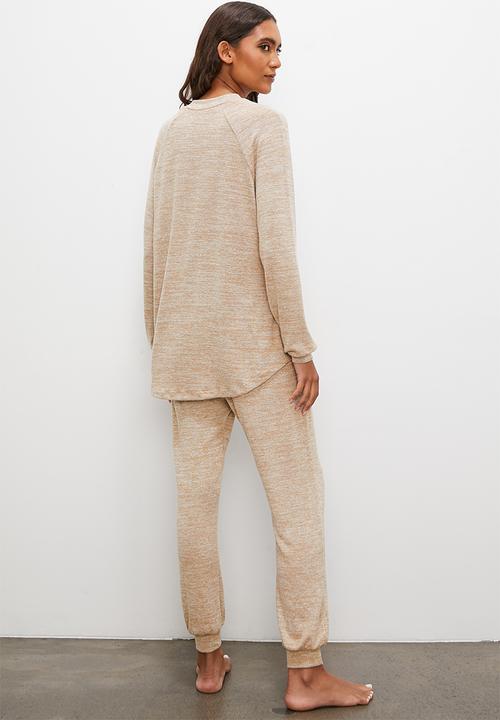 Superbalist - Soft touch sleep set - latte