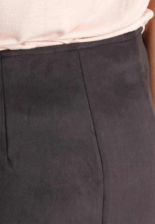 Vero Moda - Magic Faux Suede Skirt