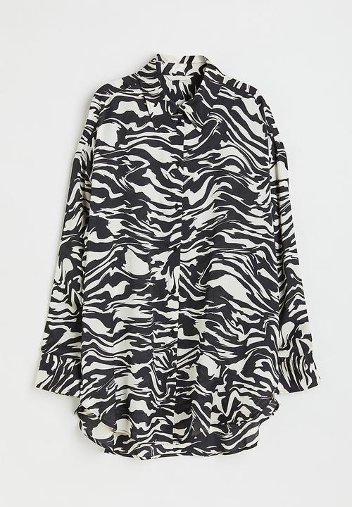 H&M - Oversized blouse - black/zebra print