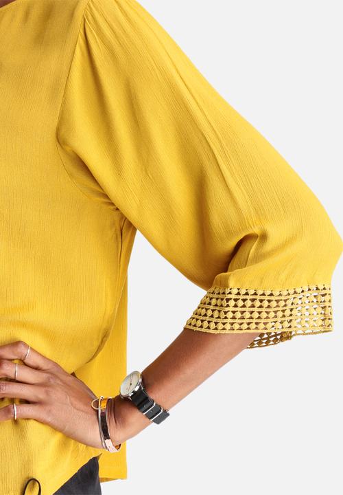 Jacqueline de Yong - Regard 3/4 Lace Top