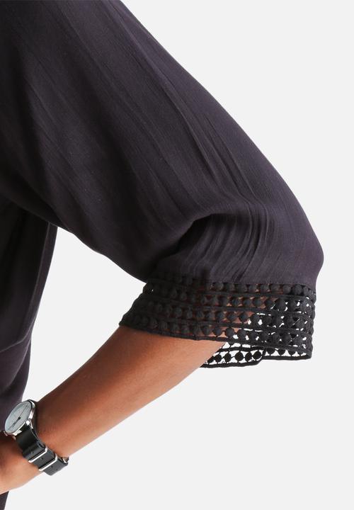 Jacqueline de Yong - Regard 3/4 Lace Top