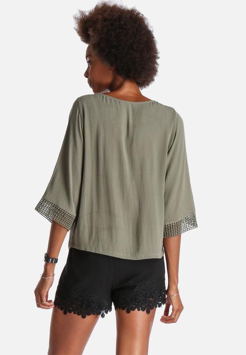 Jacqueline de Yong - Regard 3/4 Lace Top