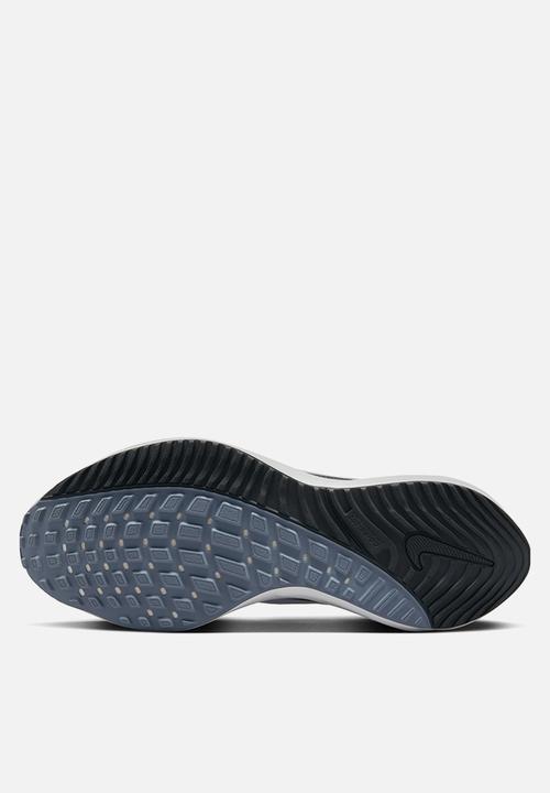 Nike - Air Zoom Vomero 16