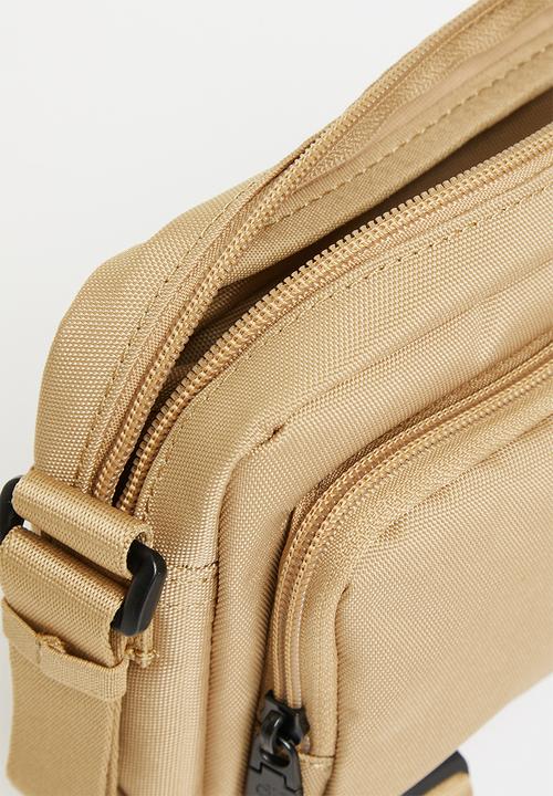 Calvin Klein - Sport essentials camera - timeless camel