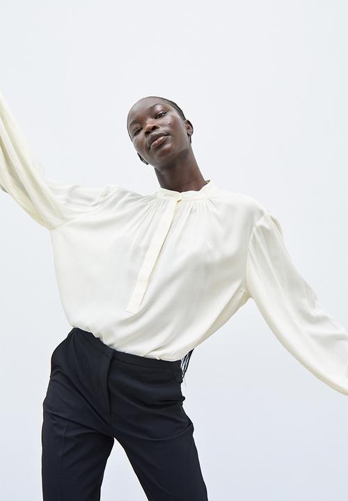 H&M - Balloon-sleeved blouse - cream